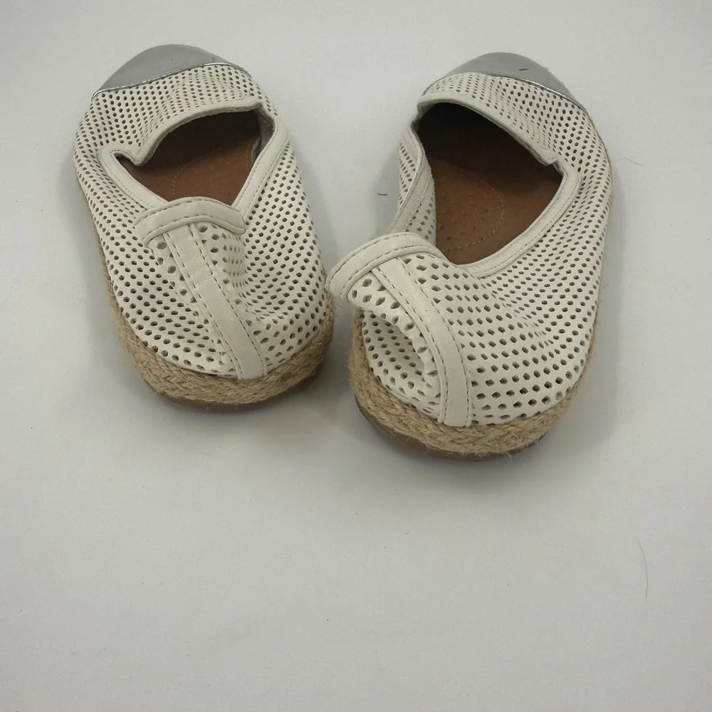Madden Girl Poppy Espadrille Flats Womens 9M White Perforated Metallic Cap Toe